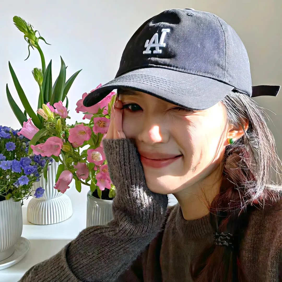 顶楼左边那栋房子